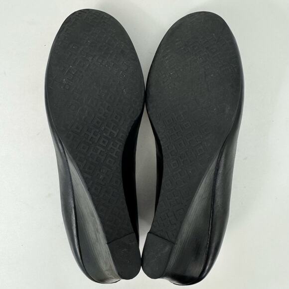 Tory Burch Sally Leather Wedge Pumps Shoes Black Metal Double T Logo 9.5M - Picture 13 of 15